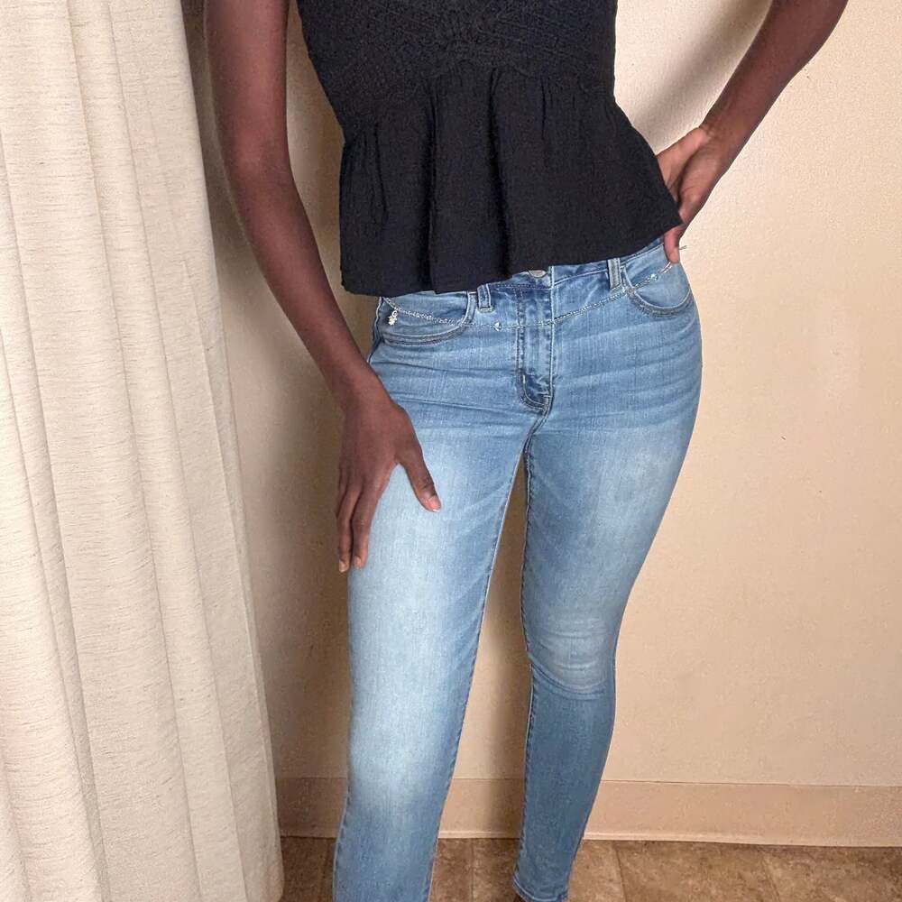 American Eagle Super Stretch Light Blue Jeggings